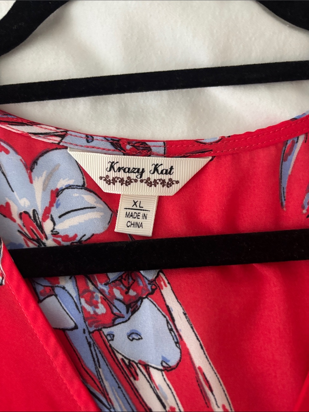 Size XL Women’s Summer Top Bundle - Picture 10 of 12